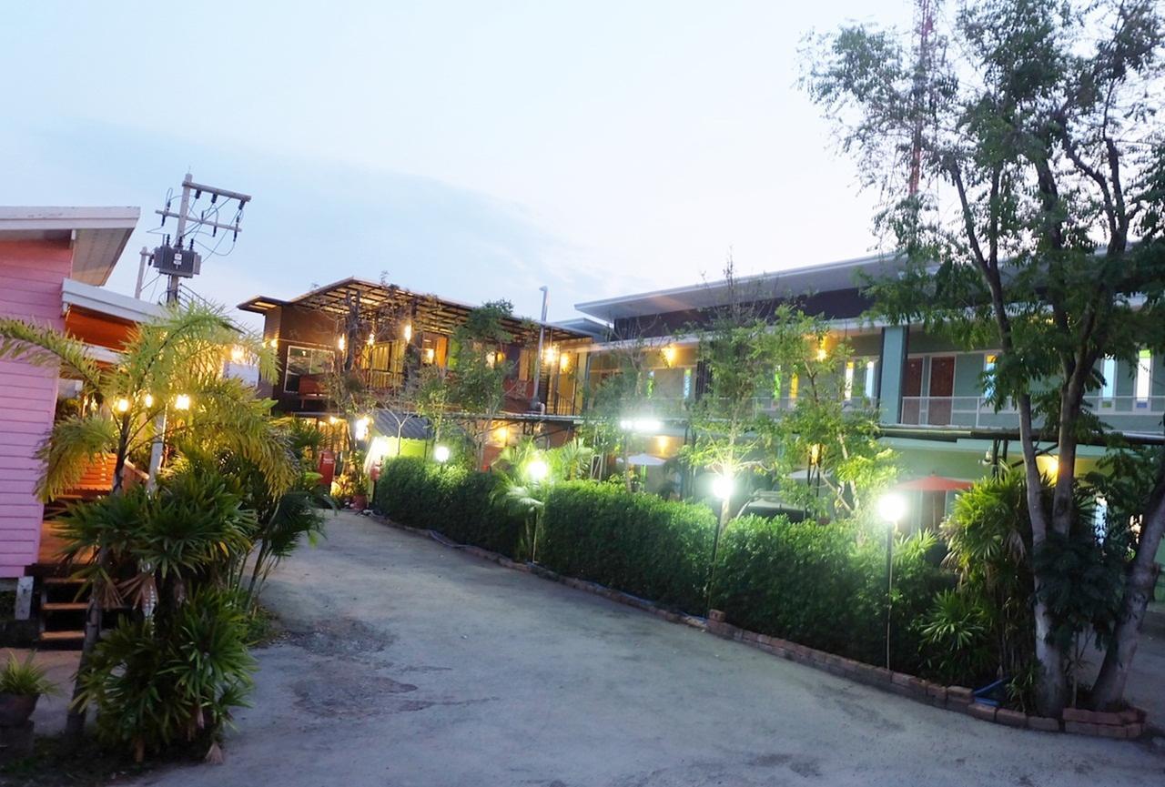 Suphan Wanwarn Resort Suphanburi Extérieur photo